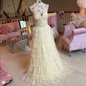 Elegant Yellow Lace & Rhinestone Tiered Gown